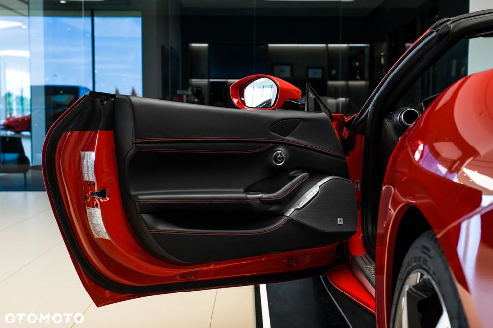 Ferrari Portofino M - 18