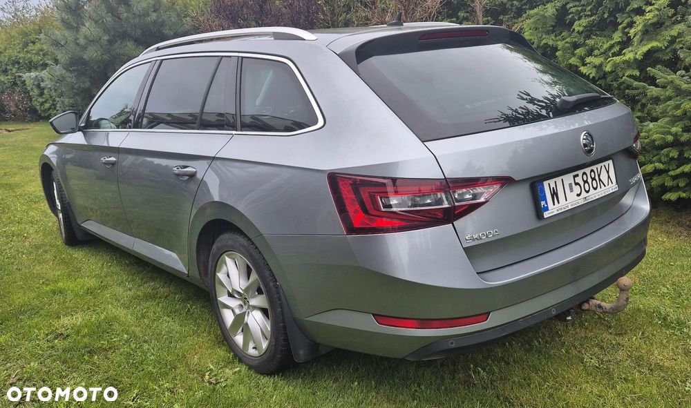 Skoda Superb 2.0 TDI Ambition - 6