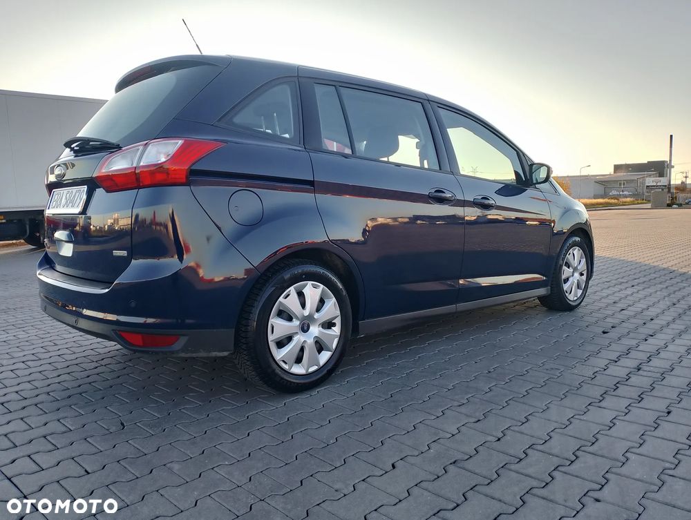 Ford Grand C-MAX - 10