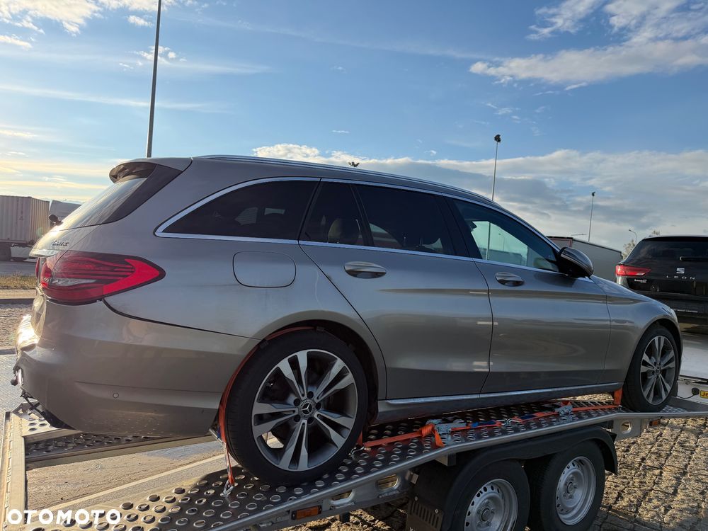 Mercedes-Benz Klasa C 220 d 4Matic 9G-TRONIC Night Edition - 3