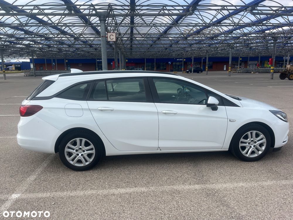 Opel Astra 1.6 D (CDTI) Dynamic - 10