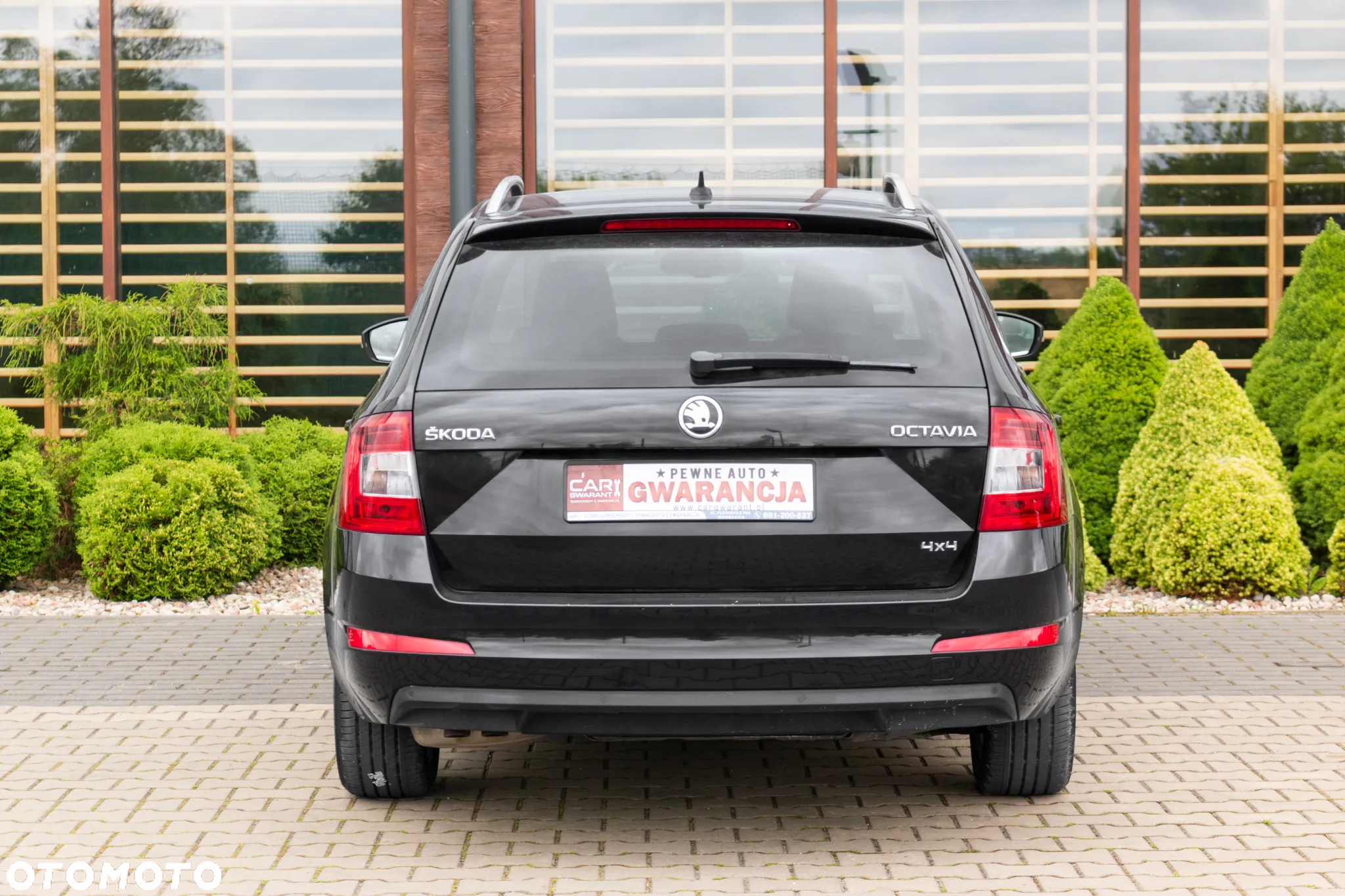 Skoda Octavia 2.0 TDI 4x4 Ambition DSG - 11
