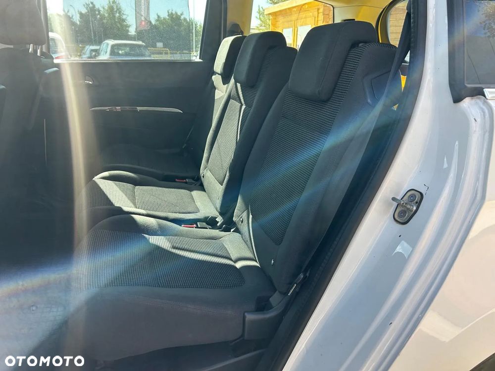 Peugeot 5008 e-HDI 115 ETG6 Stop&Start Active - 17