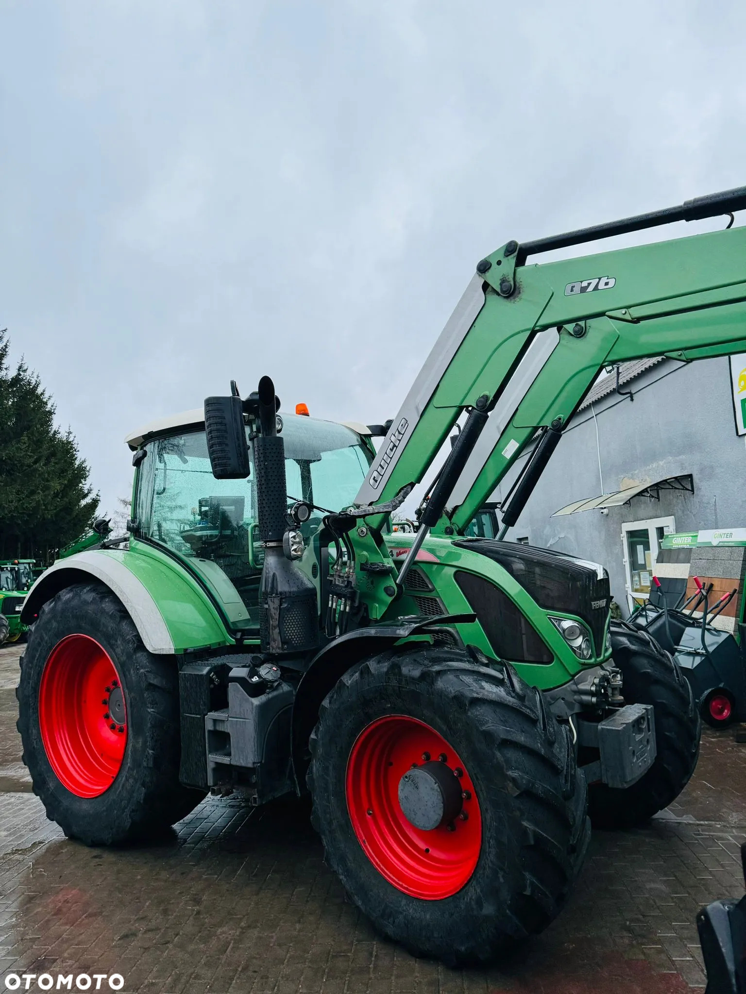 Fendt 724 - 12