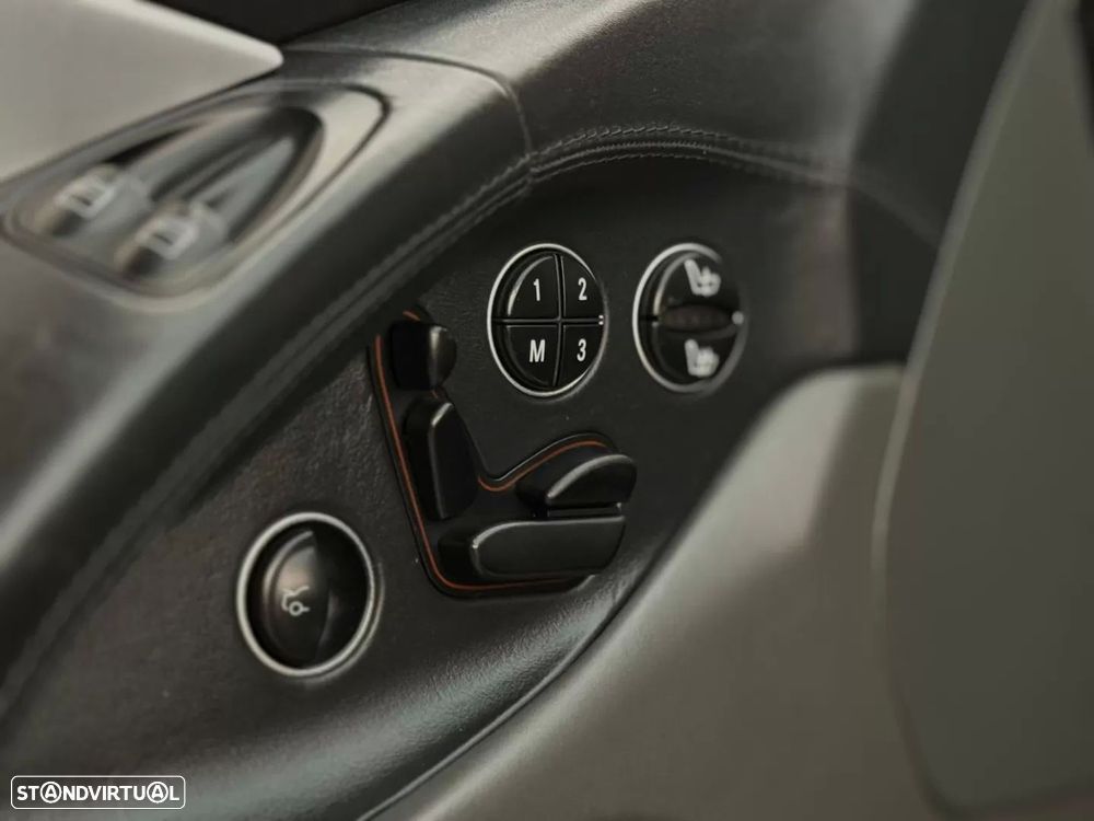 Mercedes-Benz SL 500 Standard - 21