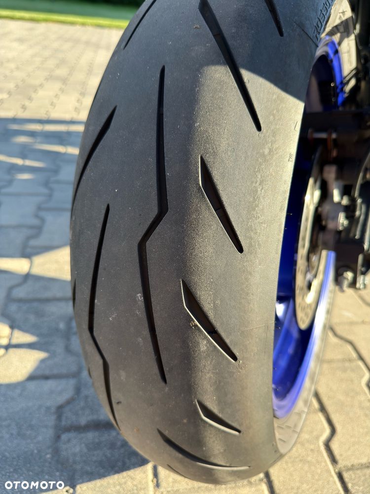 Yamaha R7 - 7