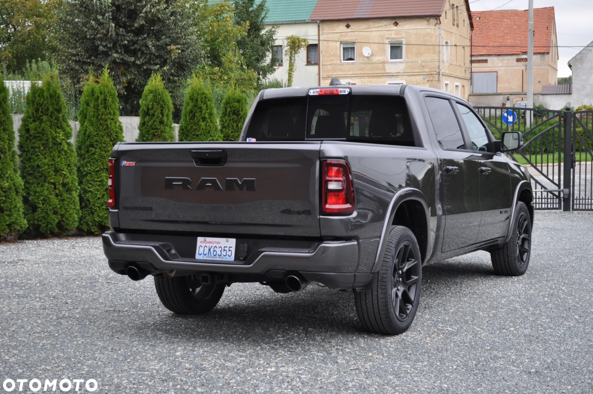 RAM 1500 5.7 Crew Cab Laramie - 10