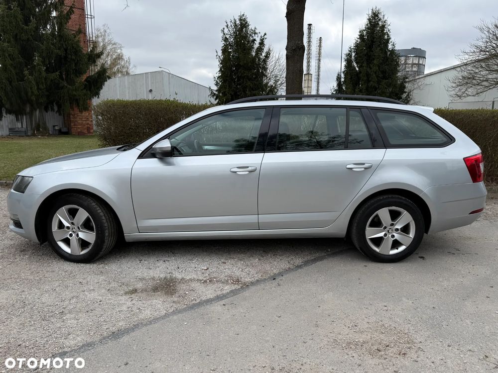 Skoda Octavia 1.6 TDI Ambition - 11