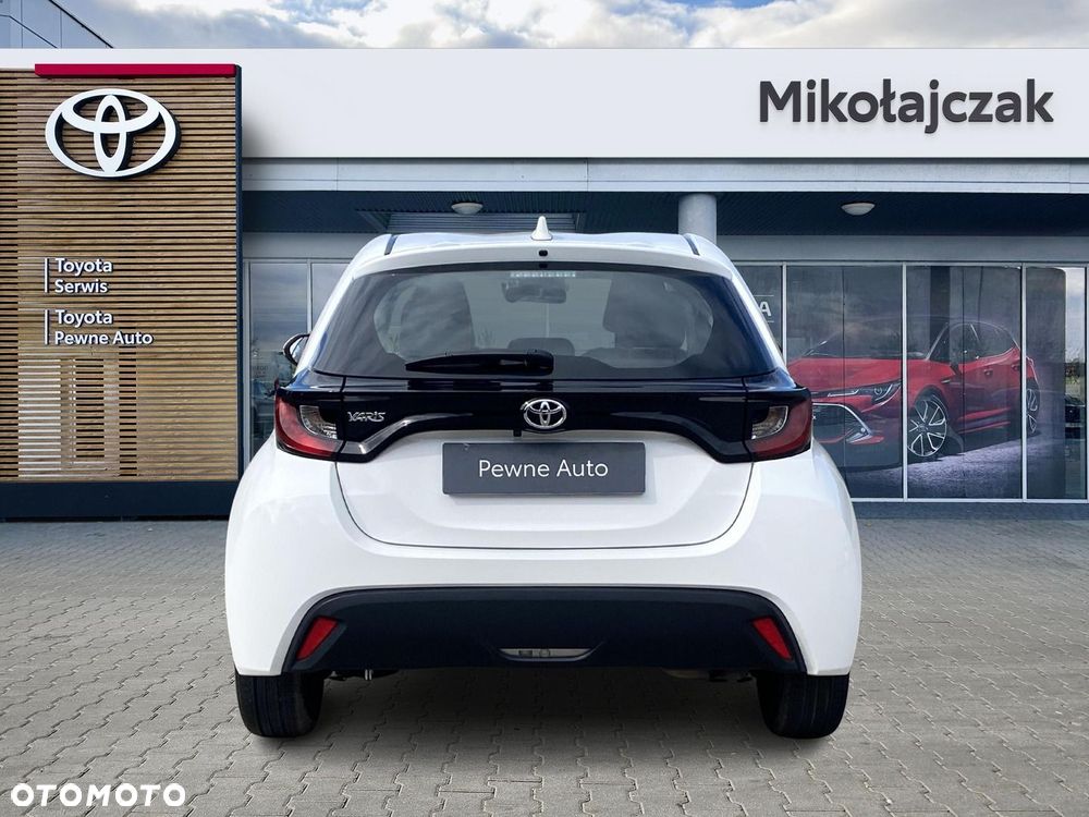 Toyota Yaris - 8