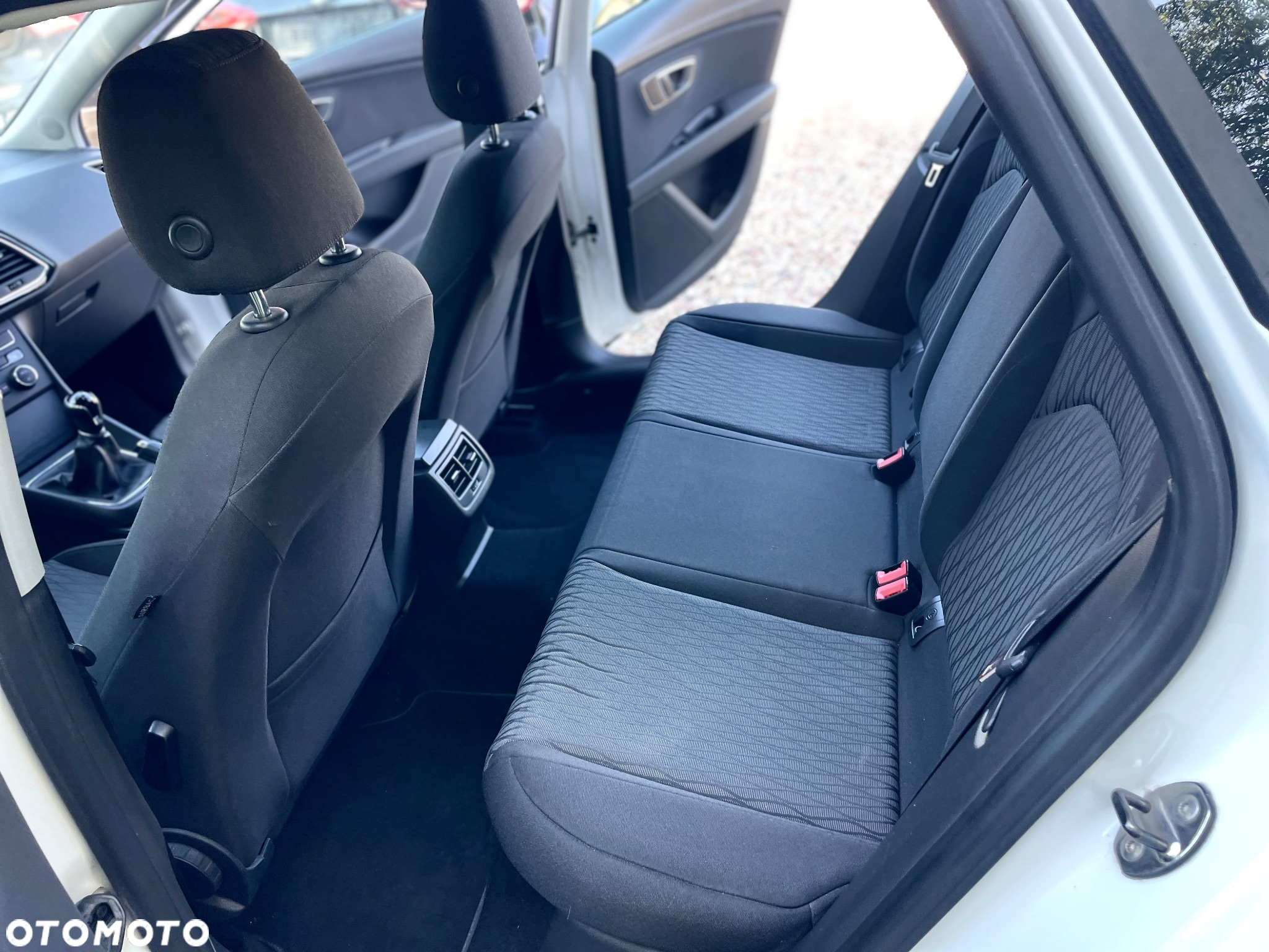 Seat Leon ST 1.6 TDI CONNECT - 29