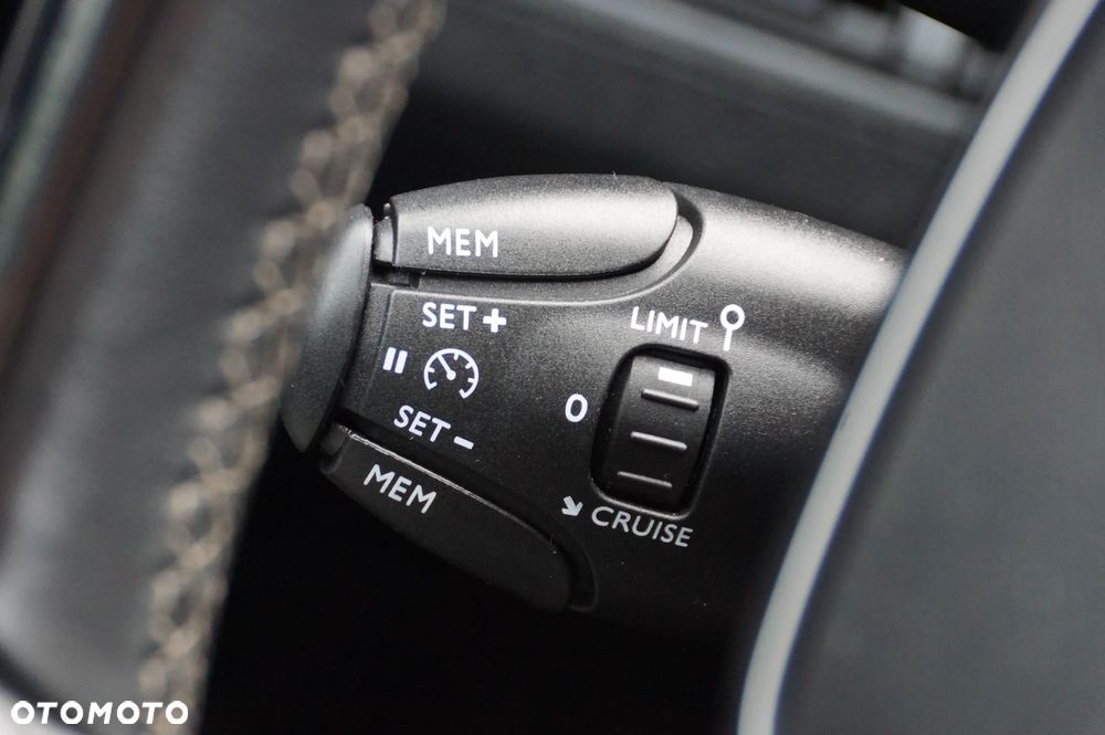 Peugeot 3008 2.0 HDi Active - 19