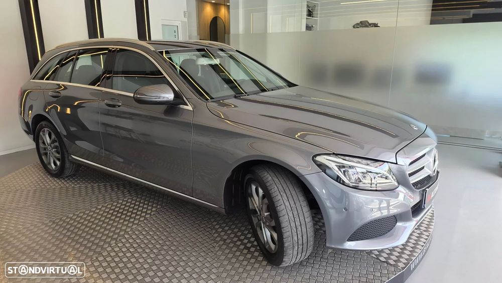 Mercedes-Benz C 180 BlueTEC Avantgarde Aut. — fotografia 19