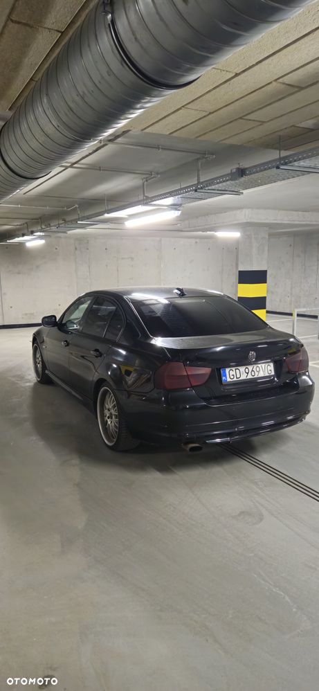 BMW Seria 3 318d DPF - 4