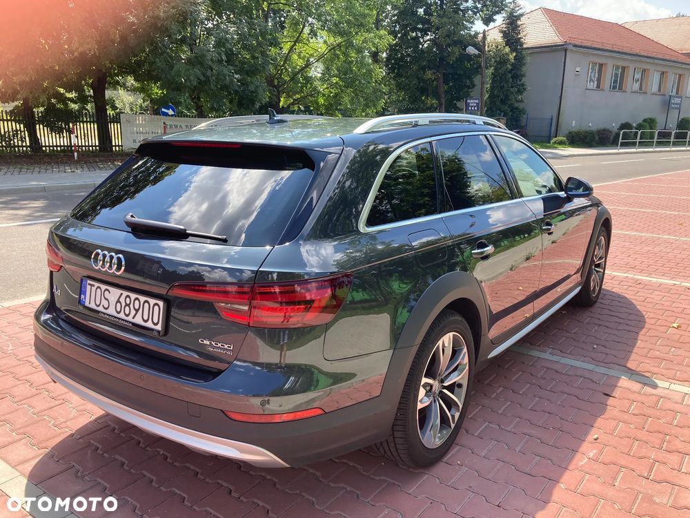 Audi A4 Allroad - 11