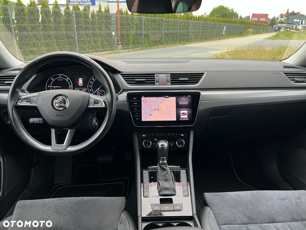 Skoda Superb 2.0 TDI DSG Style - 20