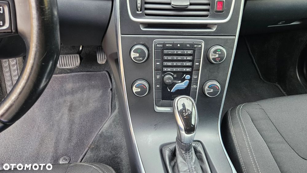 Volvo S60 D3 Kinetic - 14