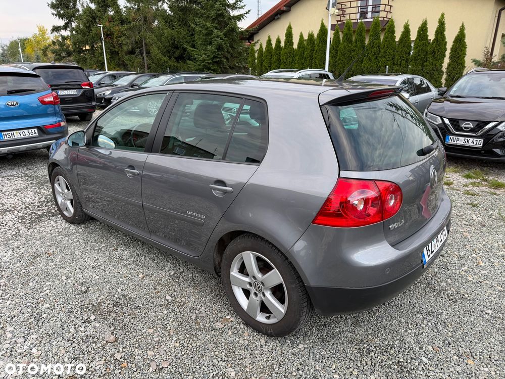 Volkswagen Golf 1.6 United - 17
