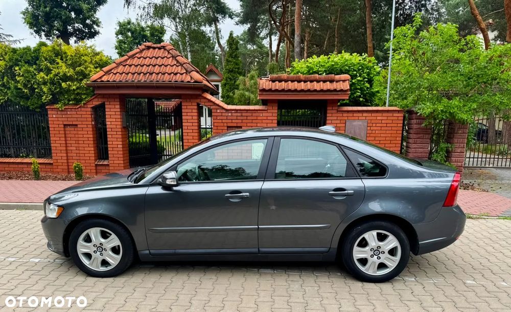 Volvo S40 2.0D Momentum - 1