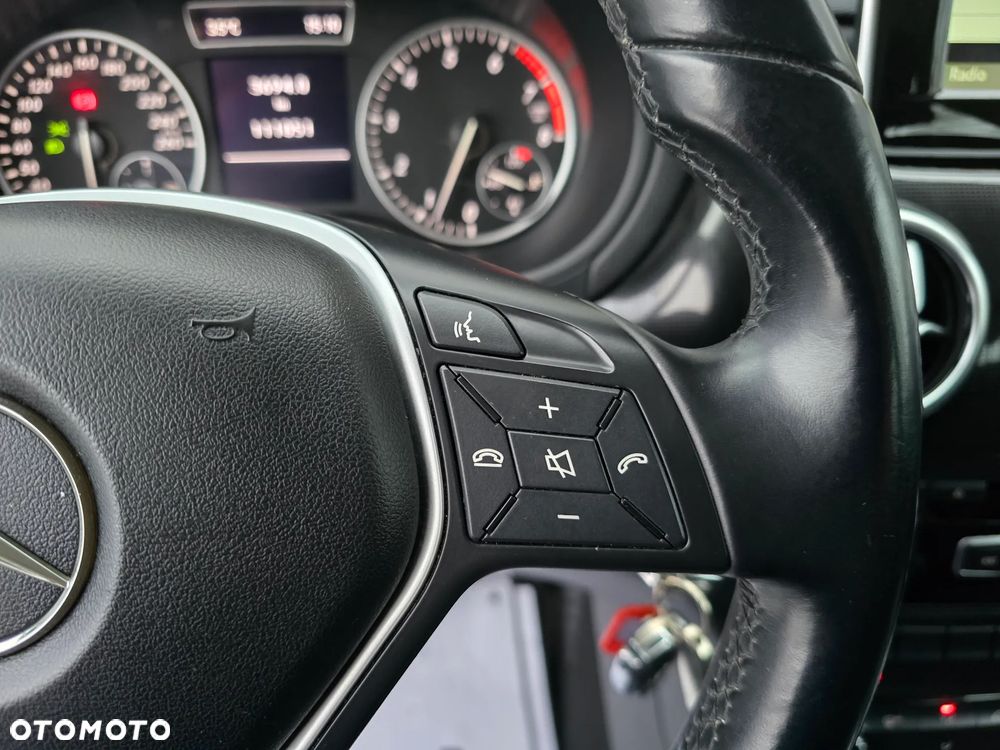 Mercedes-Benz Klasa B 180 (BlueEFFICIENCY) - 26