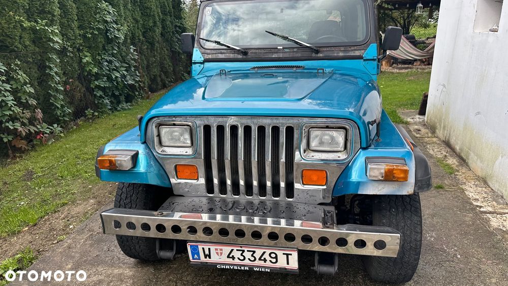 Jeep Wrangler 2.5L - 18