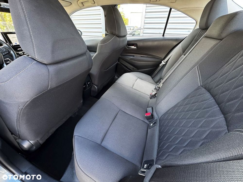 Toyota Corolla - 10
