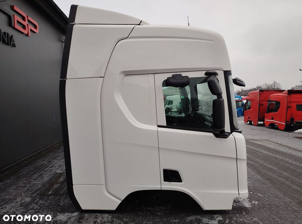 KABINA SCANIA R NTG - 3