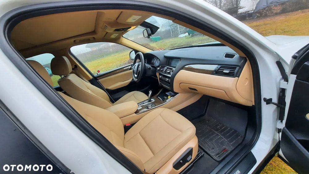 BMW X3 xDrive28i - 15