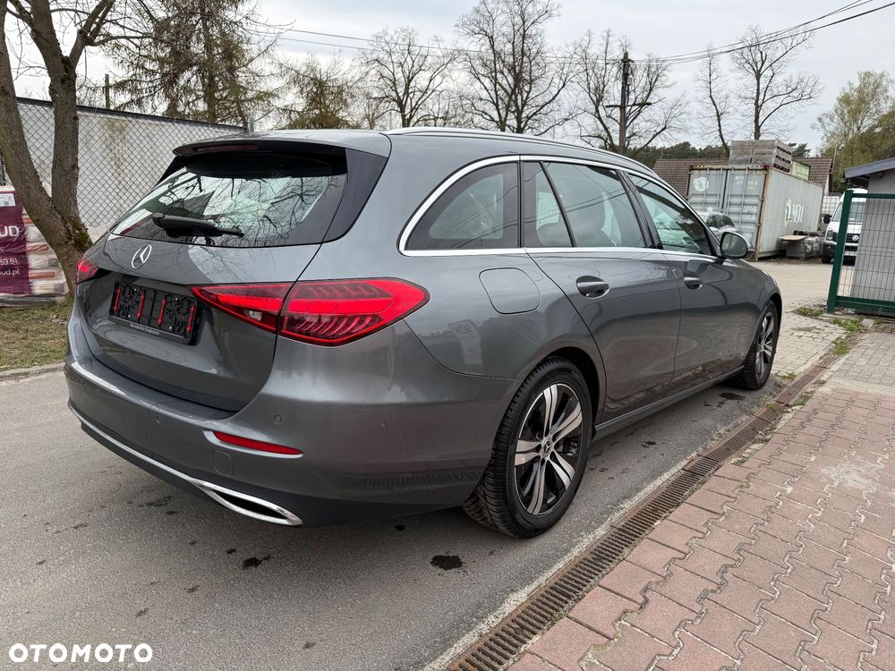 Mercedes-Benz Klasa C 200 4Matic 9G-TRONIC Avantgarde - 4