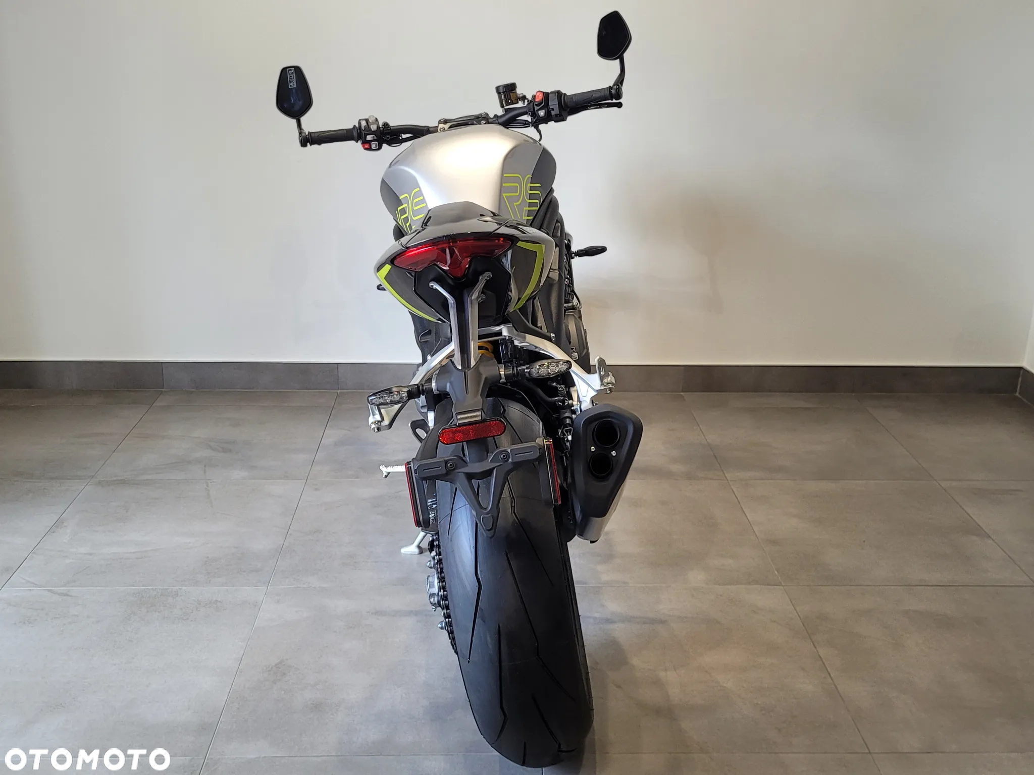 Triumph Speed Triple - 8