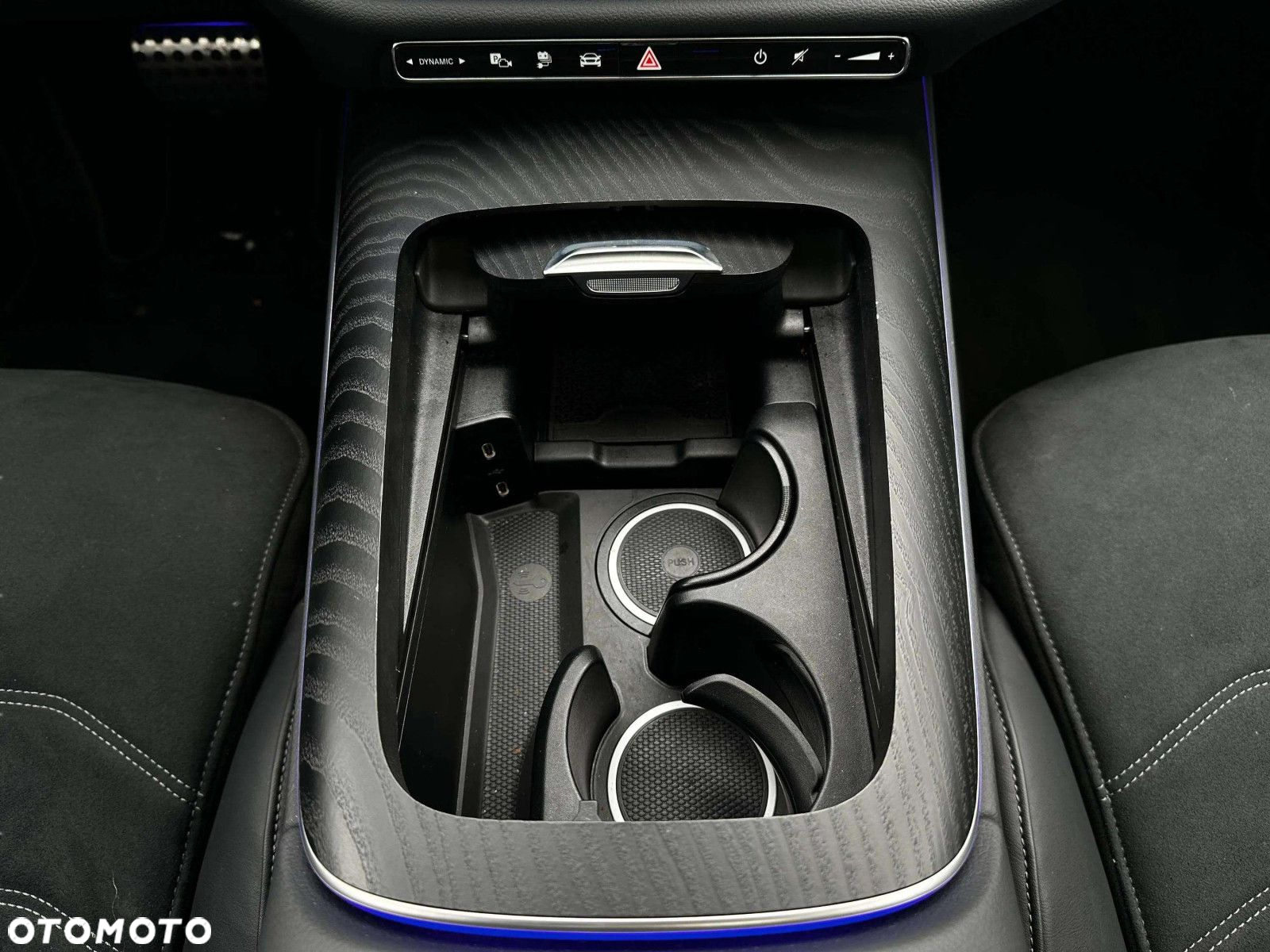 Mercedes-Benz Klasa E - 16