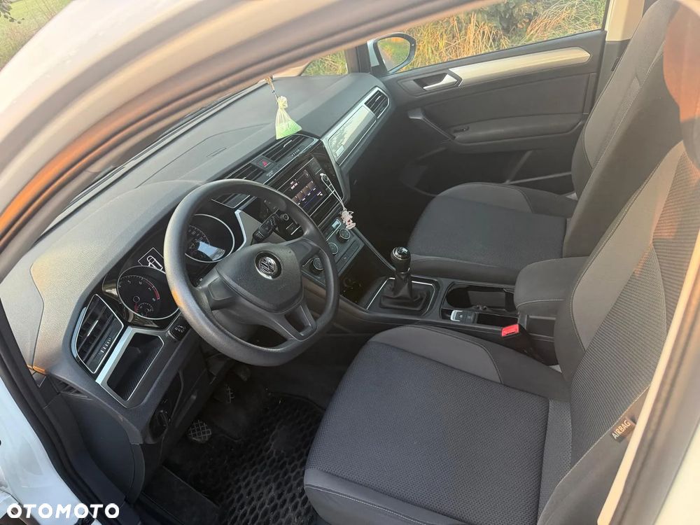 Volkswagen Touran 1.2 TSI BMT Comfortline - 9