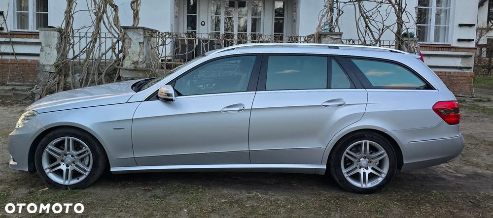 Mercedes-Benz Klasa E 350 CDI 4-Matic BlueEff Elegance - 1