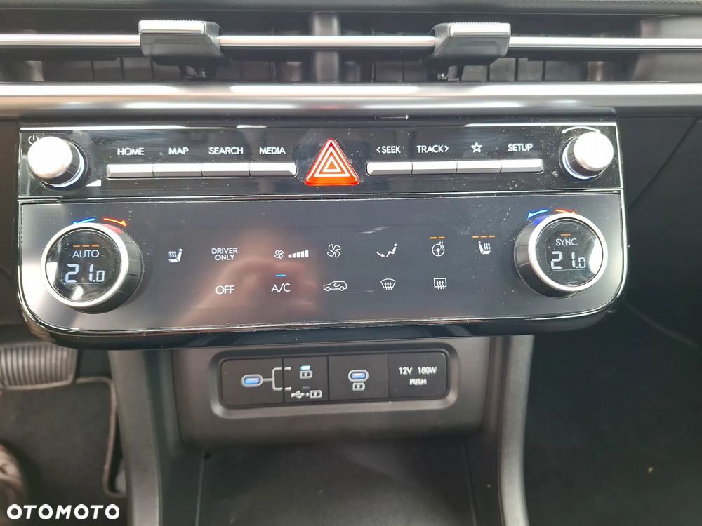 Hyundai Tucson 1.6 T-GDi HEV Modern 2WD - 28