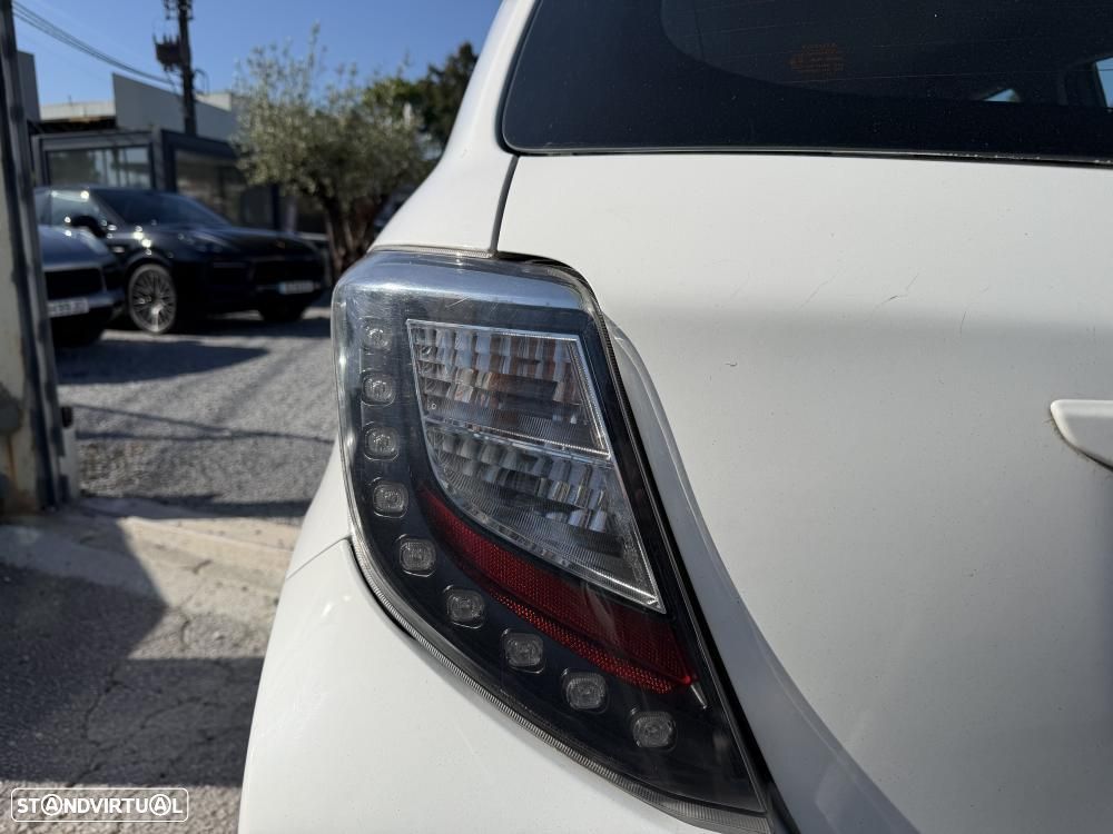 Toyota Yaris 1.4 D-4D Sport +P.Tec. +P.Lu.+TSS - 13