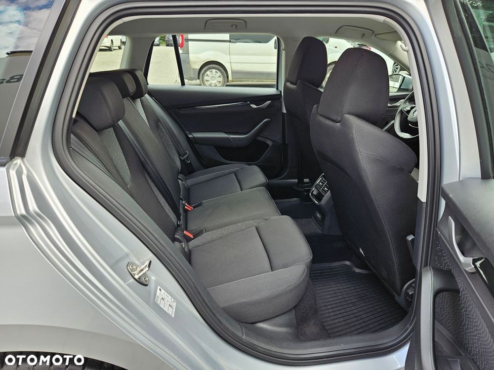 Skoda Octavia 1.5 TSI Essence - 15