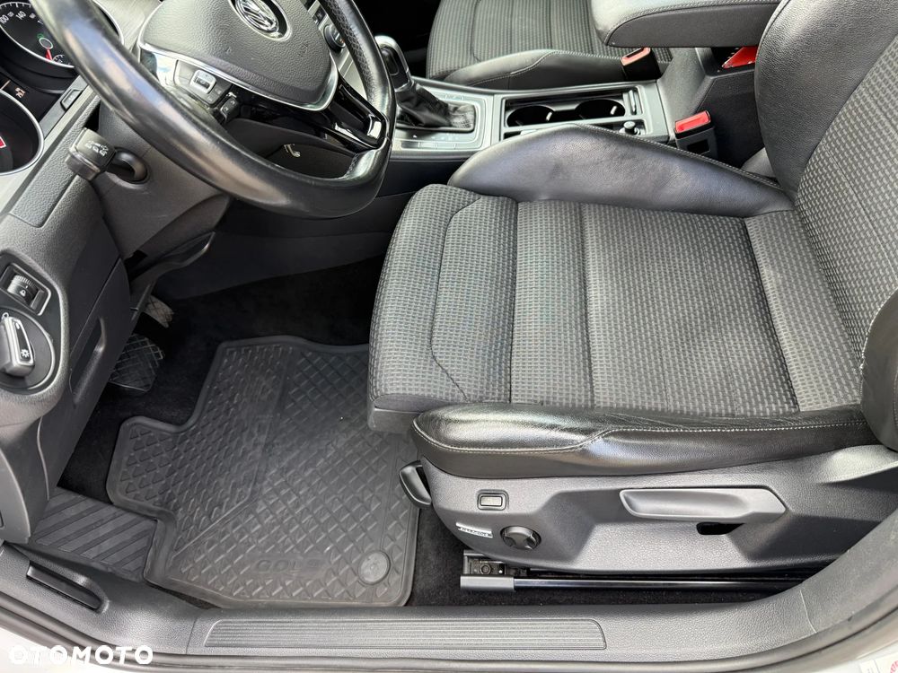 Volkswagen Golf 1.6 TDI DPF DSG Comfortline - 27
