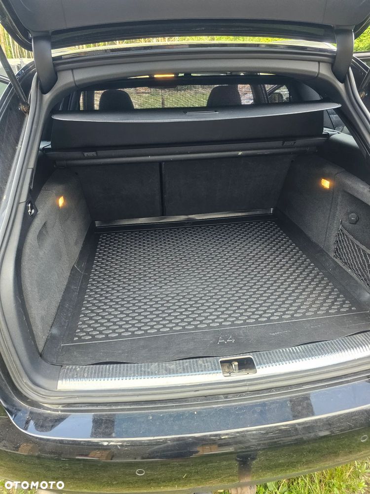 Audi A4 Avant 2.0 TDI DPF Ambiente - 31