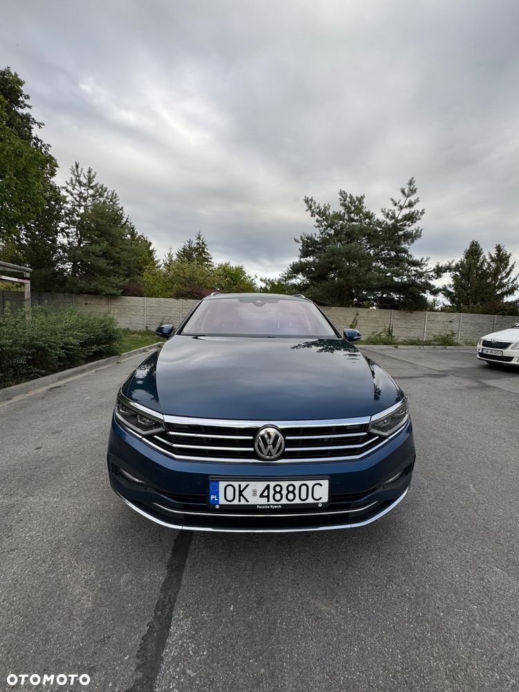 Volkswagen Passat Variant 2.0 TDI 4Mot Elegance DSG - 2