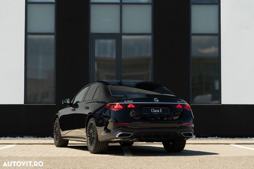 Mercedes-Benz E - 4