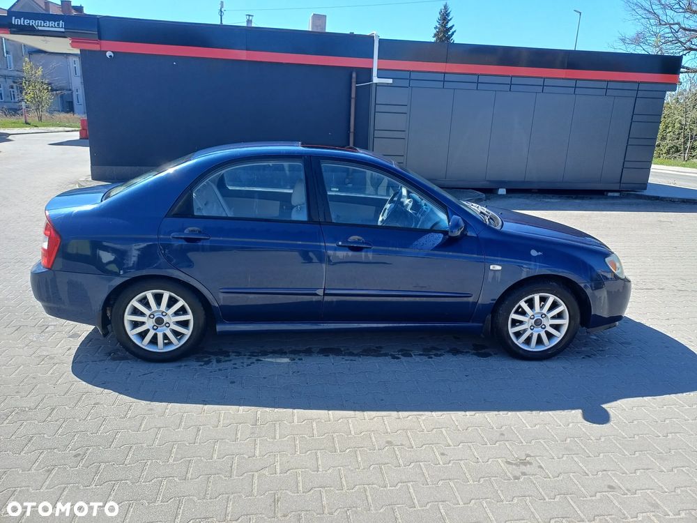 Kia Cerato - 4