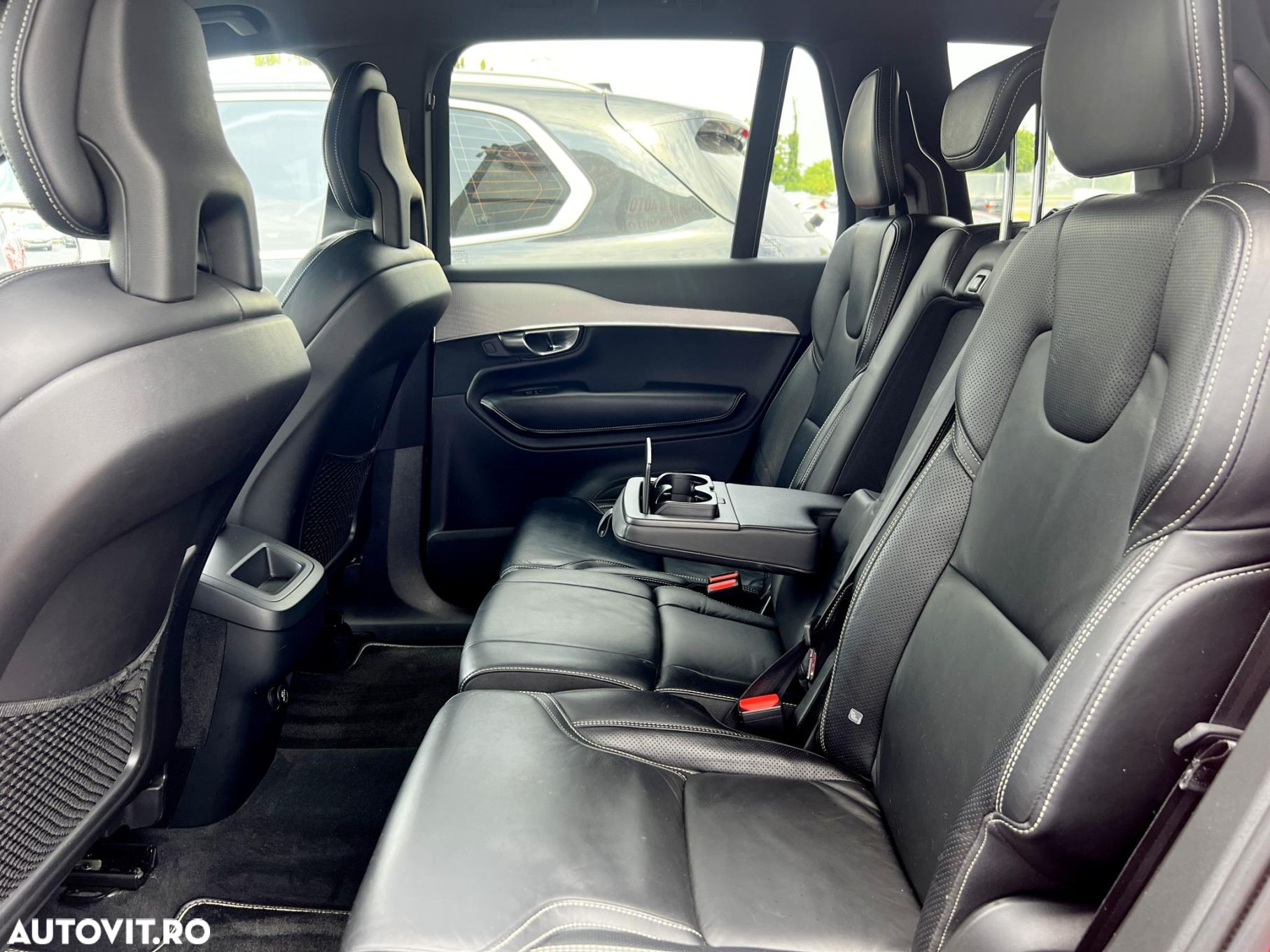 Volvo XC 90 - 36