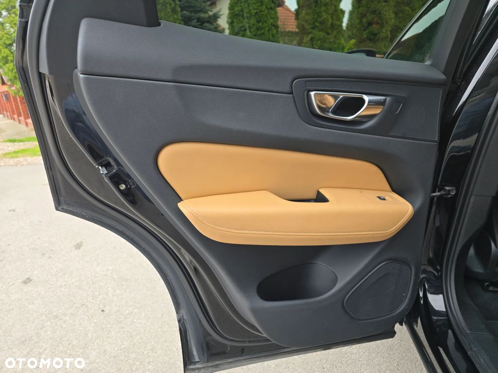 Volvo XC 60 D4 SCR AWD Inscription - 15