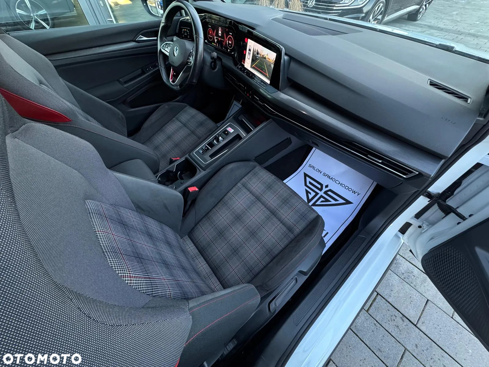 Volkswagen Golf VIII 2.0 TSI GTI DSG - 18