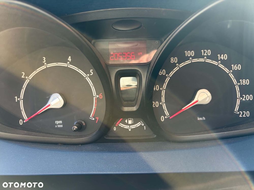 Ford Fiesta 1.25 Trend - 9