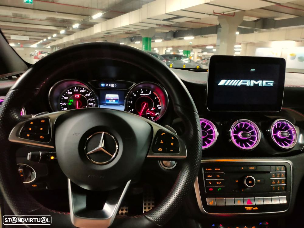 Mercedes-Benz CLA 45 AMG 4Matic Speedshift 7G-DCT - 12