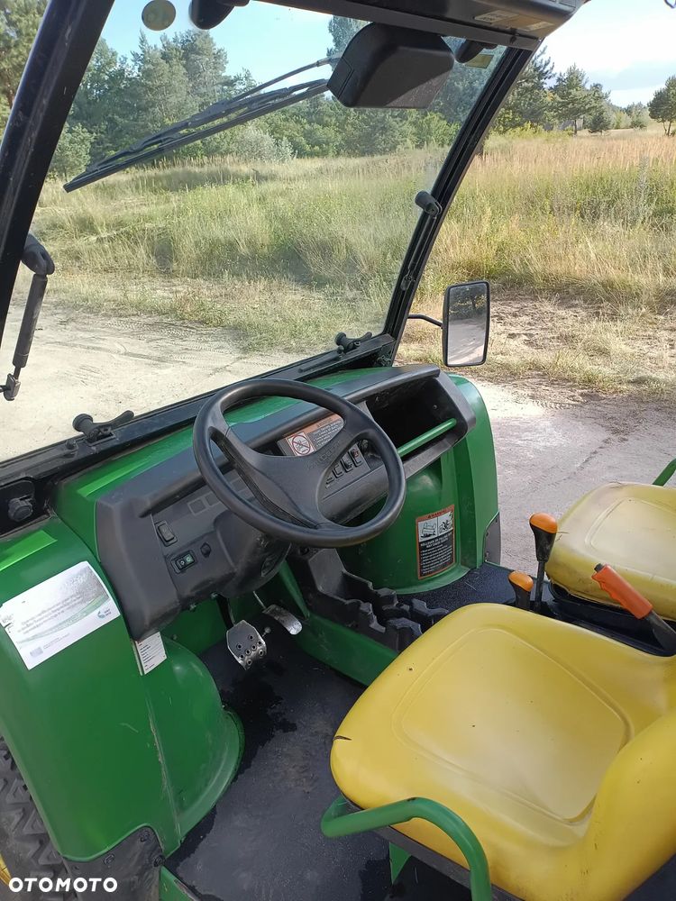 John Deere Gator 4X2 HPX - 8