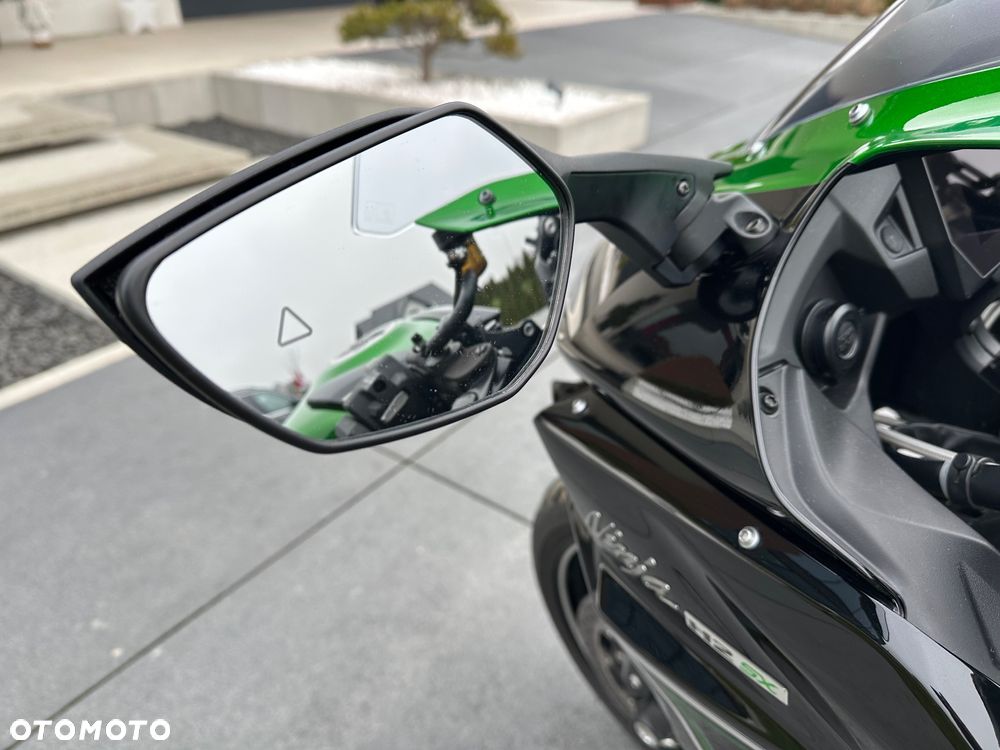Kawasaki Ninja H2 SX - 24