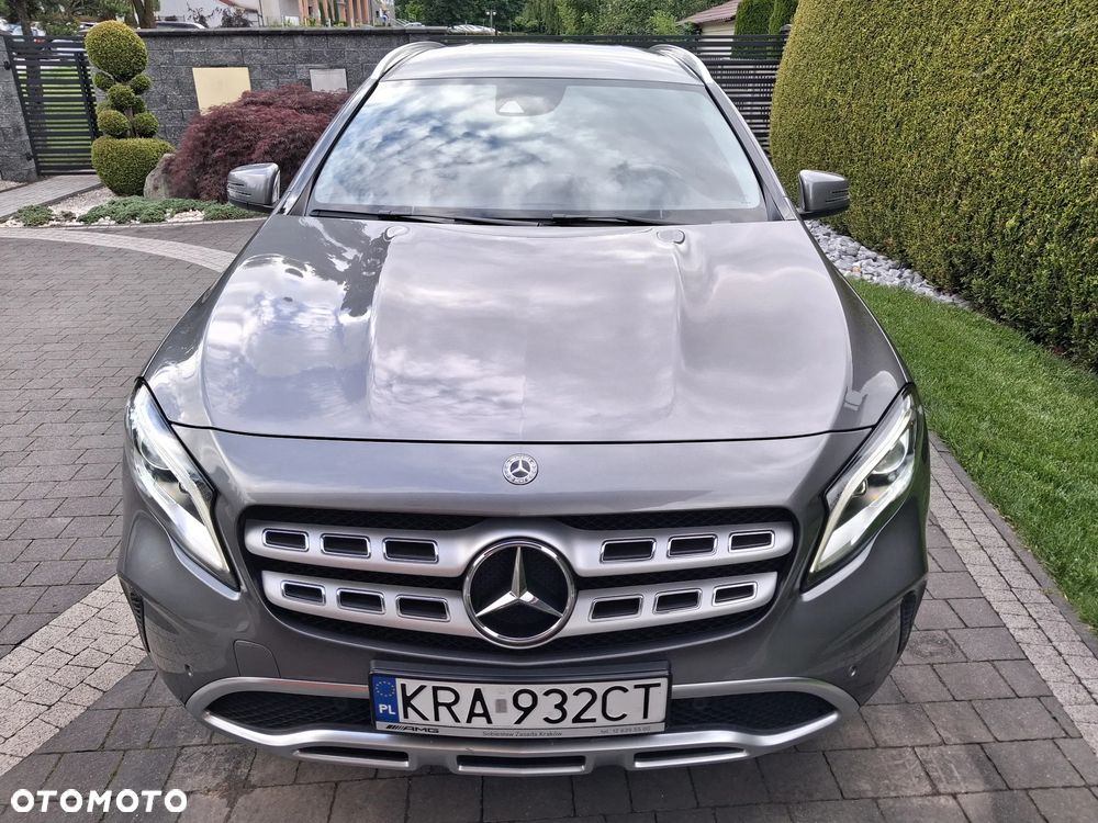 Mercedes-Benz GLA 180 AMG Line - 39