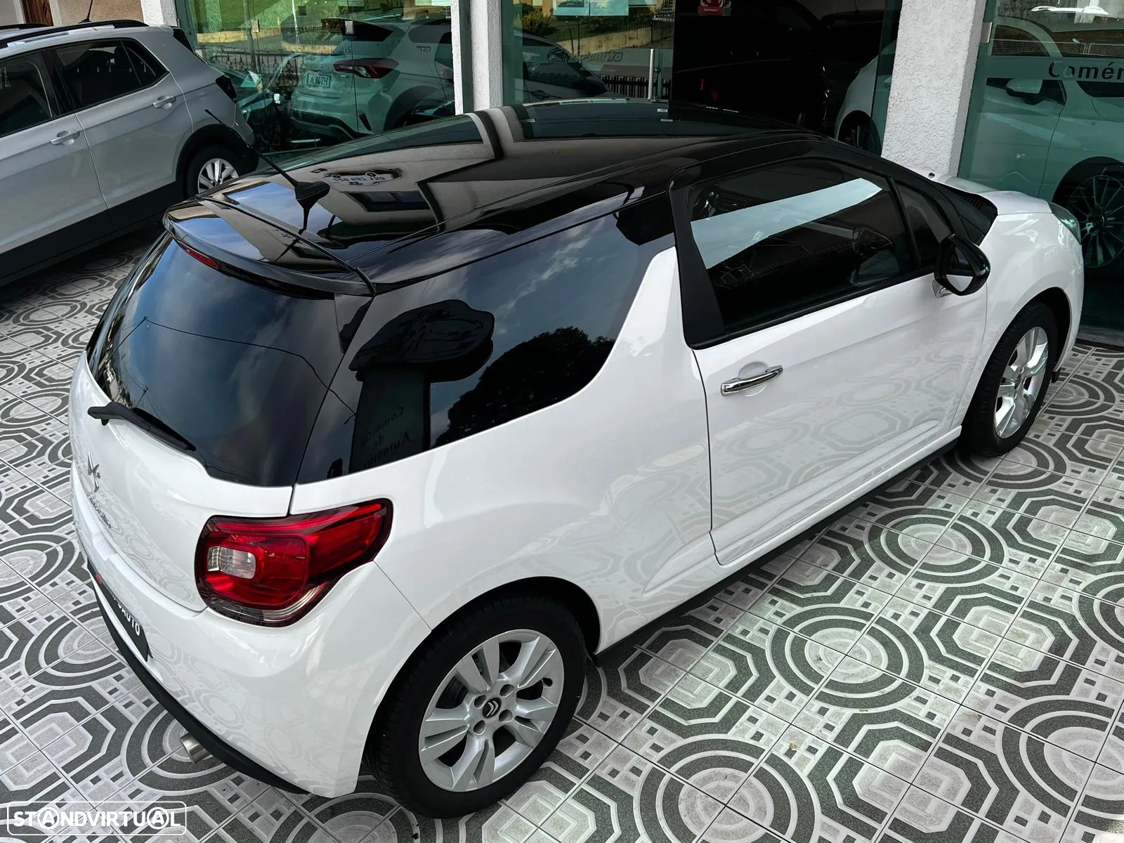 Citroën DS3 1.6 e-HDi So Chic - 21