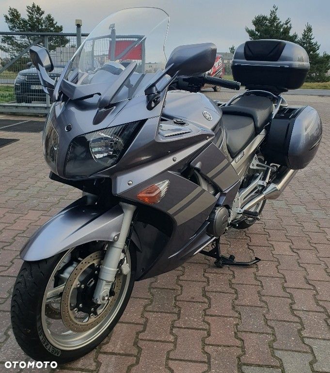 Yamaha FJR - 2